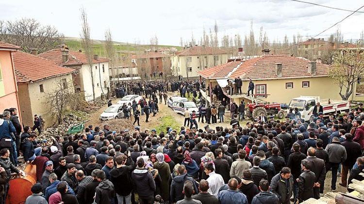 ‘Taş, sopa, demir çubuk görüntülerini verdik’