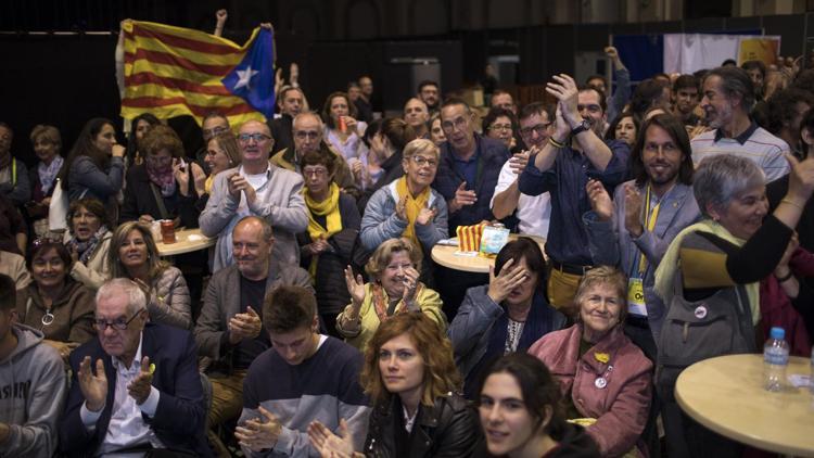 Ayrılıkçı Katalanlar İspanyada seçimlerden güçlenerek çıktı