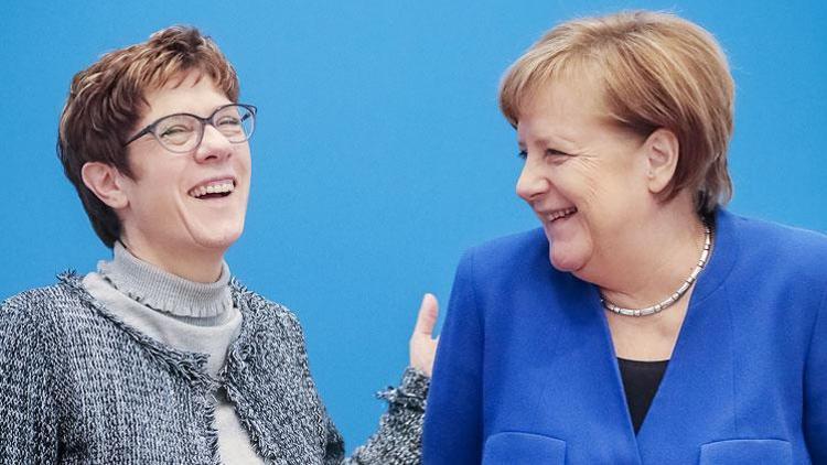 Merkel’den, ‘Veda edecek’ dedikodularına yanıt