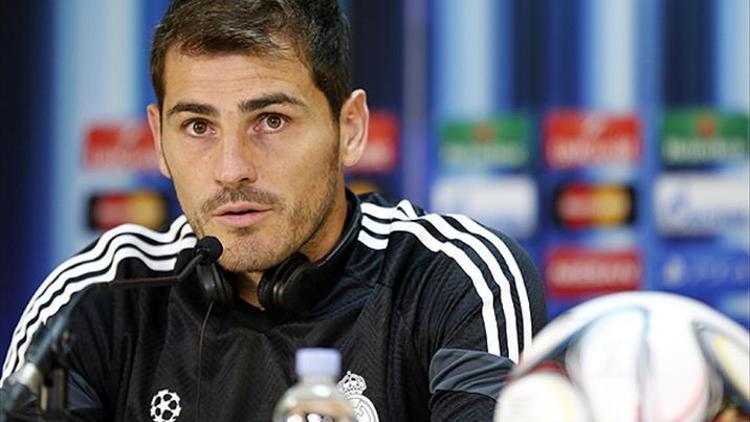 Futbolcu Iker Casillas kimdir | Iker Casillasın hayatı ile ilgili bilgiler