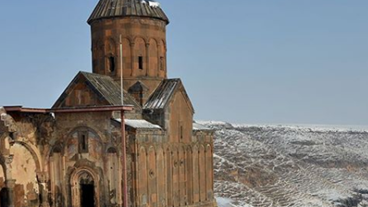 Doğu Anadolu Bölgesinde yer alan Sarıkamış hangi ildedir