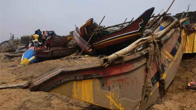 Hindistandaki Fani kasırgasında 8 kişi hayatını kaybetti