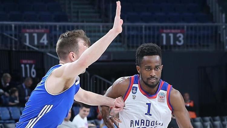 Anadolu Efes, İstanbul BŞByi rahat geçti