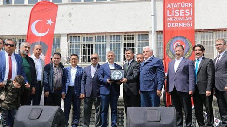 Atatürk Lisesi mezunları biraraya geldi