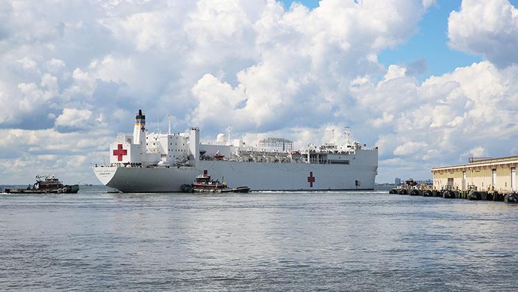 Son dakika... ABDden Venezuela yakınlarına hastane gemisi