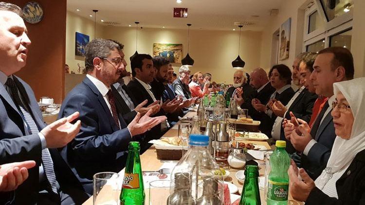 Almanya’daki Türk toplumu  iftar sofralarında buluşuyor