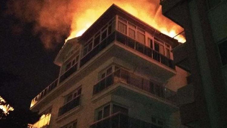 Ankarada çatı yangını