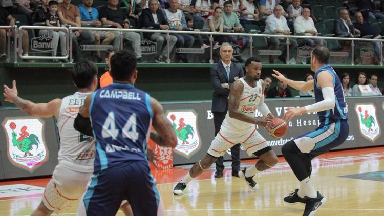 Banvit evinde mağlup