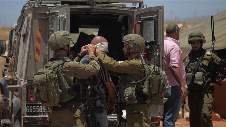 İsrailin mart ve nisan bilançosu: 905 gözaltı
