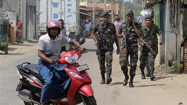 Sri Lankada terör saldırılarının ardından gerginlik devam ediyor