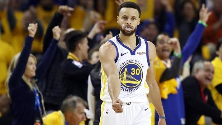 Curryden 36 sayı, Warriors seride 1-0 öne geçti