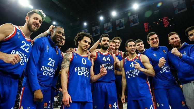 18 yıllık hasreti bitirdi, hedef ikinci kupa Anadolu Efes...