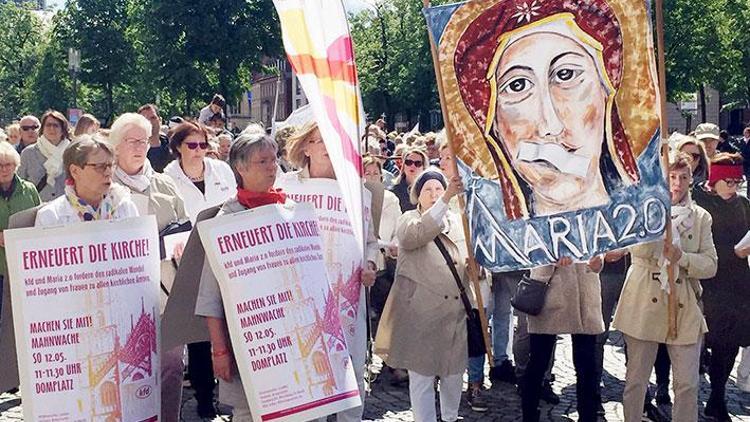 Katolik kadınların isyanı