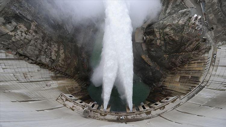 Hidroelektrikte kurulu güç katlandı