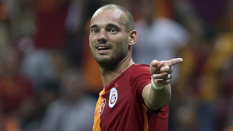 Wesley Sneijder, Galatasaray için geliyor