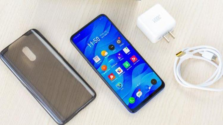 Realme 3 tanıtıldı İşte özellikleri ve fiyatı...