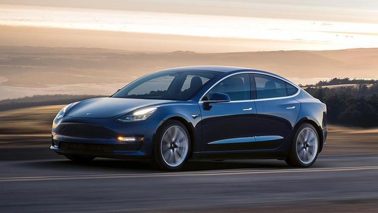 Tesla hisseleri son iki yılın en düşük düzeyinde
