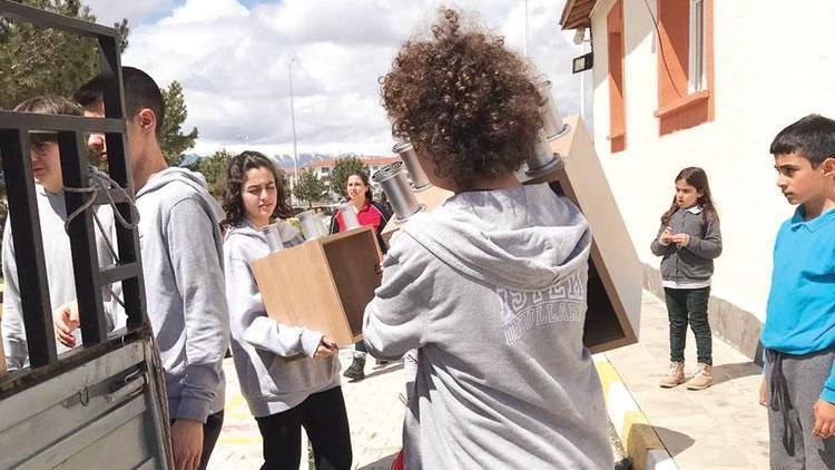 İstanbul-Erzincan kütüphane köprüsü... Gittiler taşıdılar kurdular