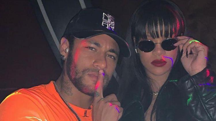 Neymar, ödül töreni yerine Rihannayı tercih etti