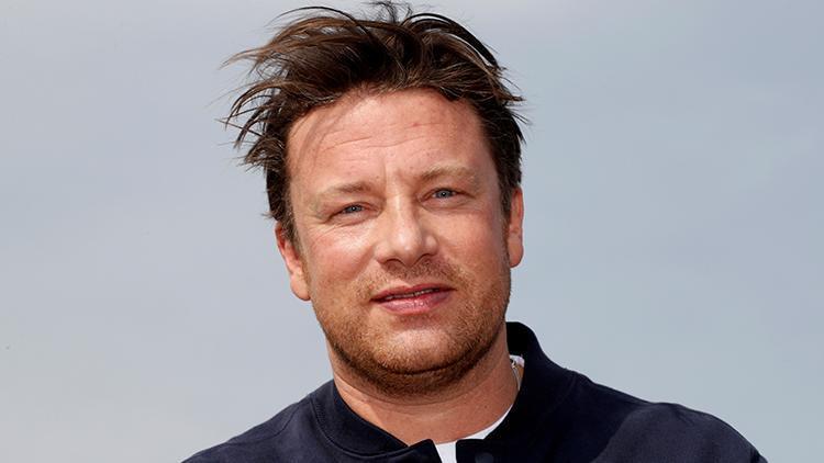 Jamie Oliverın restoran zinciri iflas etti