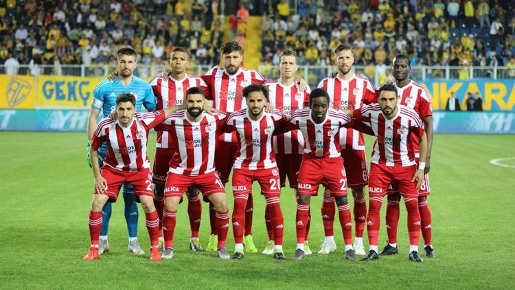 Sivassporda transfer harekatı 12 oyuncunun sözleşmesi bitiyor...
