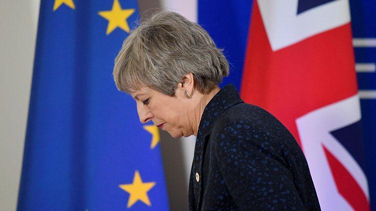Son dakika... İngiltere Başbakanı Theresa May istifa edecek iddiası