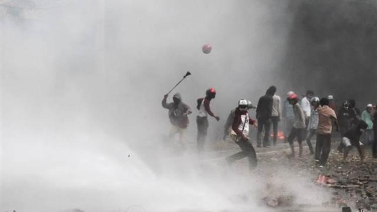 Endonezyada seçim sonucu protestoları: 8 ölü