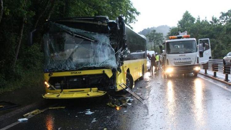 Sarıyerde zincirleme trafik kazası: 2 yaralı