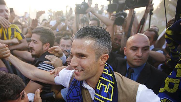 Robin van Persie: Belki de Fenerbahçeye gitmemeliydim