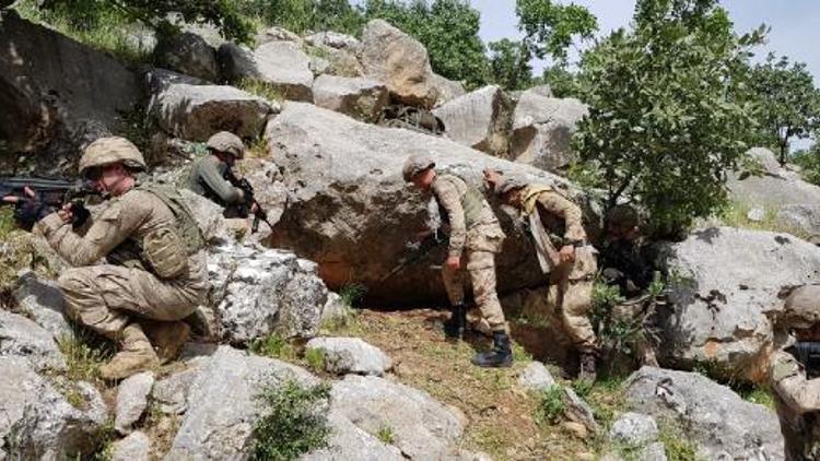 Eruhta PKKlı teröristlerin silah ve mühimmatı ele geçirildi