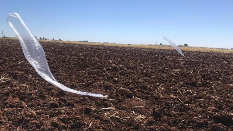 Viranşehirde, uçlarında uçaksavar mermisi bağlı 2 balon bulundu