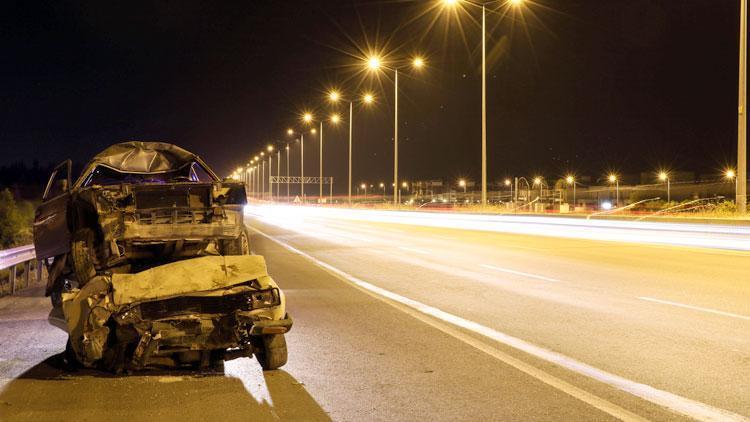 Akılalmaz görüntü Yol kenarına üst üste bırakıp kaçmışlar...