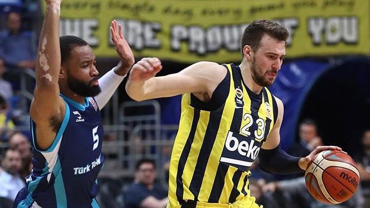 Fenerbahçe ile Türk Telekom yarı final için sahada