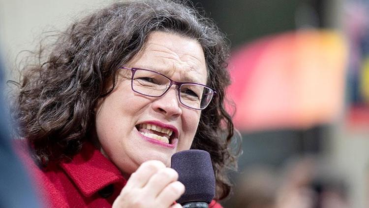 Nahles, ‘AP ve Bremen yenilgisinin suçlusu ben değilim’ dedi ve resti çekti