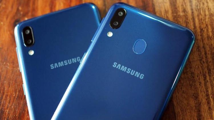 Galaxy M10 ve Galaxy M20 için Android Pie güncellemesi yayında