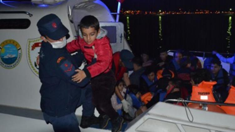 Ayvalıkta 33 kaçak göçmen yakalandı