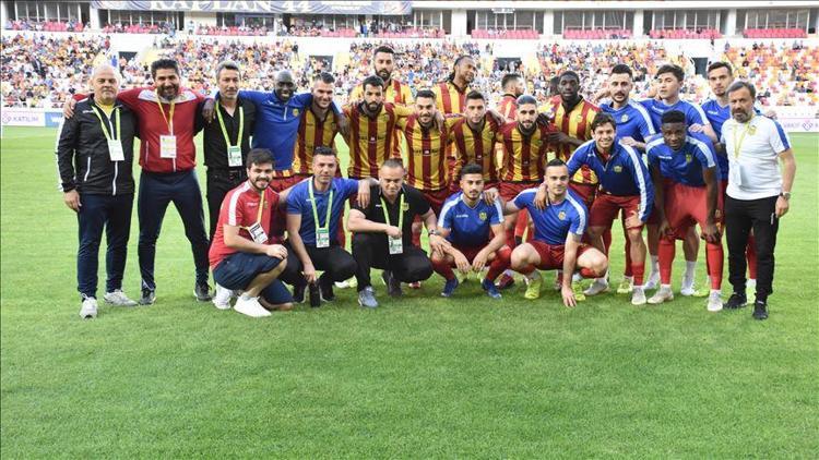 Yeni Malatyasporda 10 futbolcunun sözleşmesi bitti
