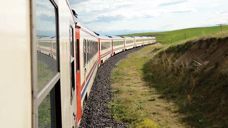 Çocuk edebiyatı Doğu Ekspresi’nde