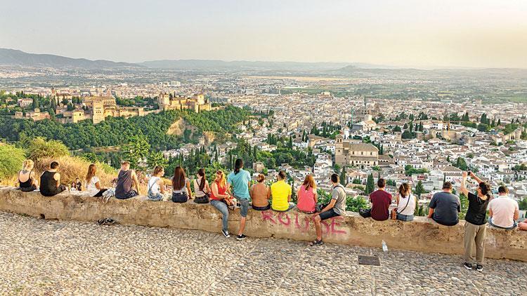 Granada’da turist öfkesi