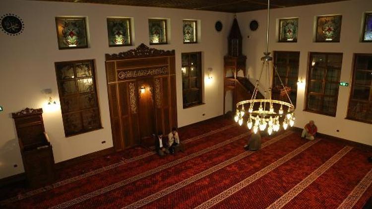 Selçuklu mimarisiyle inşa edilen cami tamamlandı