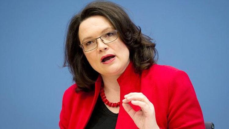 Almanya’da SPD depremi: Nahles bıraktı