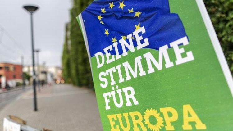 Almanya’da bir ilk: Yeşiller ülkenin en büyük partisi