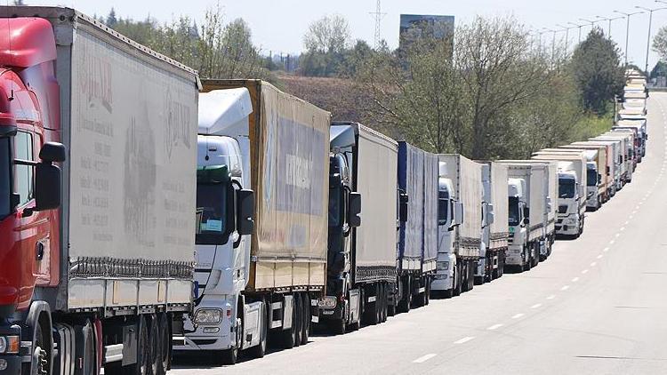 Almanya’da on binlerce kamyon şoförüne ihtiyaç var