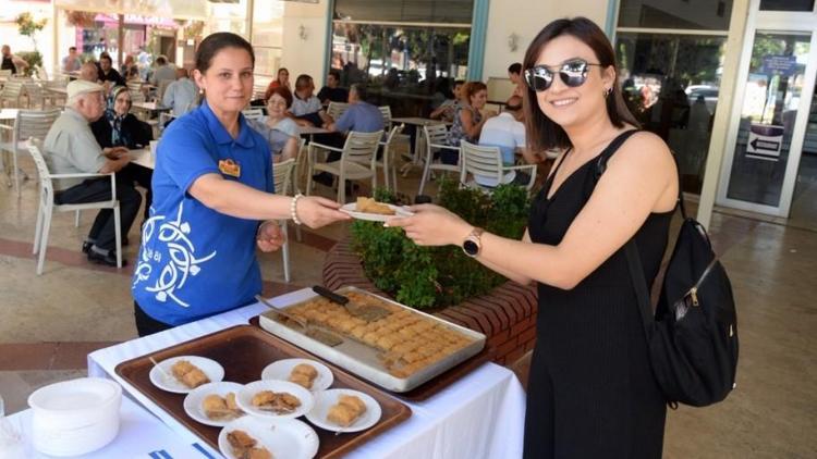 Aydın Büyükşehir’den baklavalı bayramlaşma