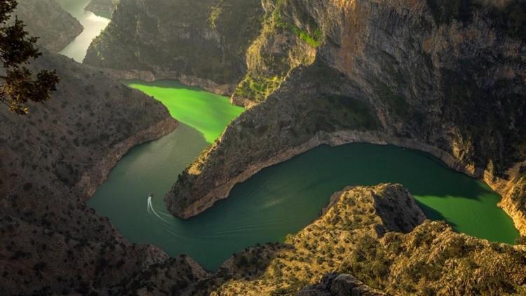 Arapapıştı Kanyonu’na ziyaretçi akını