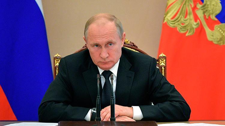 Son dakika... Putin: Rusya Stratejik Silahların Azaltılması Anlaşmasından çekilmek için hazır