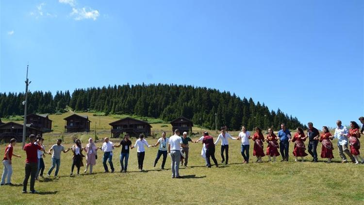 Tatilciler Karadeniz’e akın etti