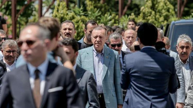 Cumhurbaşkanı Erdoğan: Demokratik görevlerini tüm İstanbullu hemşehrilerimin hakkıyla yerine getirmeleri büyük önem arz ediyor