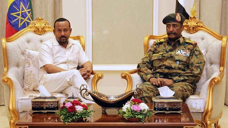 Etiyopya Başbakanı Ahmedten Sudanda ara buluculuk çabaları