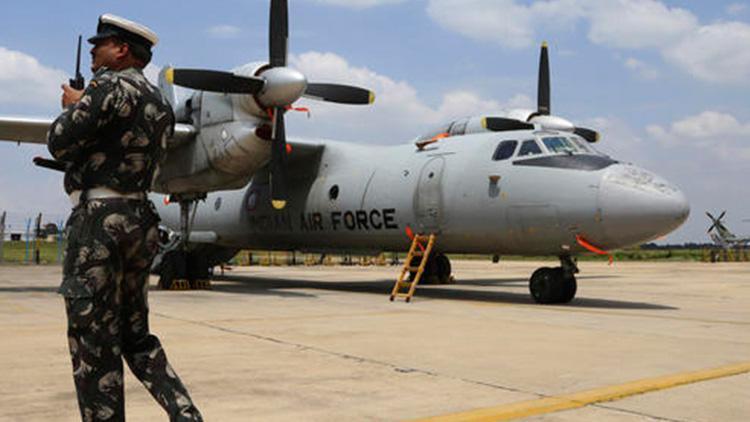 Hindistanda kaybolan askeri uçağın mürettebatının akıbeti bilinmiyor